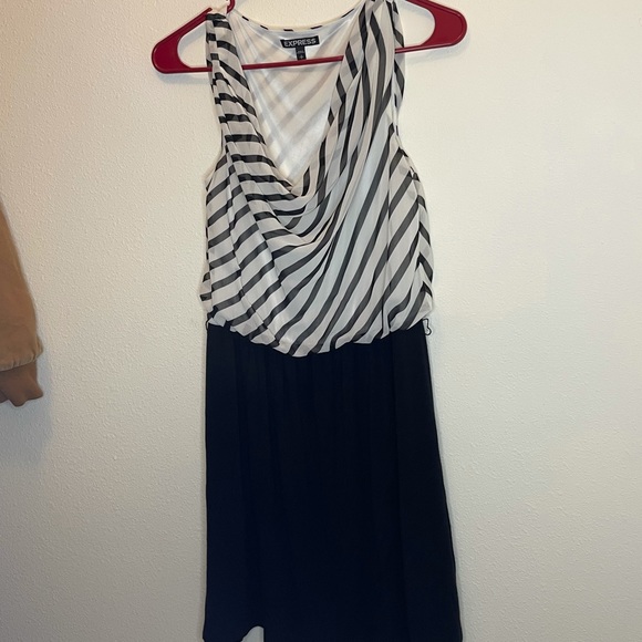 Mid-Thigh Formal Dress - Picture 2 of 3